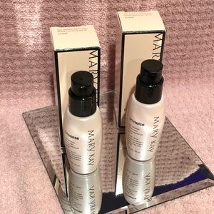 ⭐️FREE SHIPPING⭐️ when you bundle 3 MK products